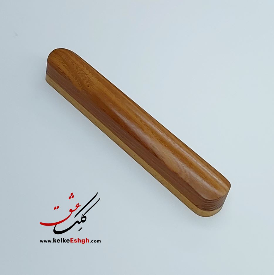 قط زن اقاقیا پایه بلند
